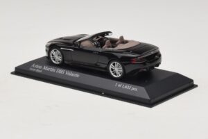 Aston Martin DBS Volante Schwarz Metallic Minichamps 1:43 400137930 Metall — Bild 3 von 4