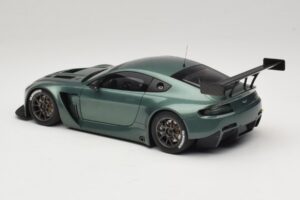 Aston Martin V12 Vantage GT3 Grün AUTOart 1:18 81306 Metall — Bild 5 von 6