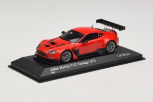 Aston Martin V12 Vantage GT3 Rot Minichamps 1:43 4371121392 Metall — Bild 2 von 4