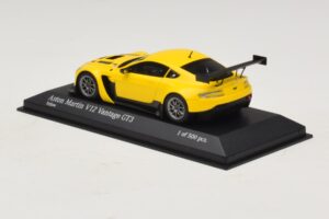 Aston Martin V12 Vantage GT3 Gelb Minichamps 1:43 437121391 Metall — Bild 3 von 4