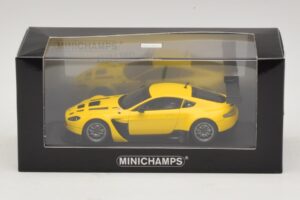 Aston Martin V12 Vantage GT3 Gelb Minichamps 1:43 437121391 Metall — Bild 4 von 4