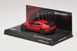 Aston Martin V12 Zagato Rot Minichamps 1:43 437137220 Metall — Bild 3 von 5