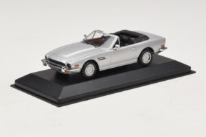 Aston Martin V8 Volante Silber Minichamps 1:43 400137601 Metall — Bild 2 von 4