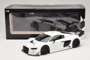 Audi R8 LMS Ultra Weiß 2015 Minichamps 1:18 153151100 Metall — Bild 6 von 6