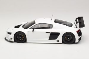Audi R8 LMS Ultra Weiß 2015 Minichamps 1:18 153151100 Metall — Bild 3 von 6