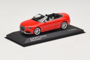 Audi RS5 B8 Cabriolet Rot Minichamps 1:43 410011230 Metall — Bild 2 von 4