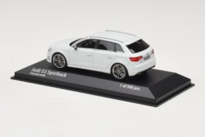Audi S3 8V Sportback Weiß Minichamps 1:43 437013010 Metall — Bild 3 von 4