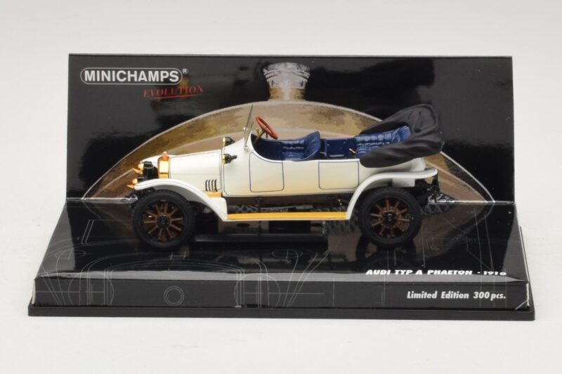 Audi Typ A Phaeton Weiß Blau Minichamps 1:43 Audi Typ A Phaeton Weiß Blau Minichamps 1:43 437019032 Metall