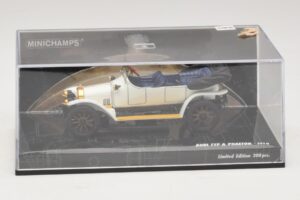 Audi Typ A Phaeton Weiß Blau Minichamps 1:43 437019032 Metall — Bild 4 von 5