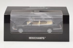 Bentley Azure Schwarz Minichamps 1:43 436139930 Metall — Bild 4 von 4
