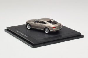Bentley Continental GT Light Bronze Metallic Minichamps 1:43 BL834 Metall — Bild 2 von 4