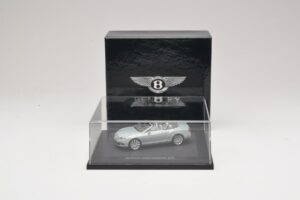 Bentley Continental GTC Light Grey Metallic Minichamps 1:43 BL907 Metall — Bild 4 von 4