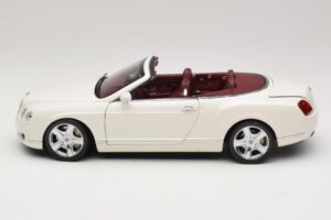 Bentley Continental GTC Weiß Ersatzverpackung Minichamps 1:18 100139032-R1 Metall — Bild 4 von 8