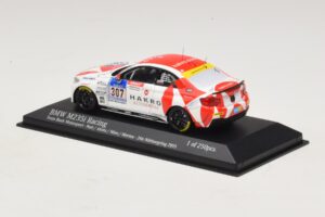 BMW M235i Bong Motorsport #307 Nett / Akata 24 Hours of Nurburgring 2015 Minichamps 1:43 437152507 Metall — Bild 3 von 4