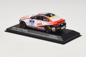 BMW M235i Team Mathol Racing #311 Scherfeld / Duve 24 Hours of Nurburgring 2015 Minichamps 1:43 437152511 Metall — Bild 3 von 4
