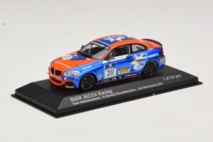 BMW M235i Team Medienkraftwerk #311 Di Martino / Olivo 24 Hours of Nurburgring 2014 Minichamps 1:43 437142411 Metall — Bild 2 von 4