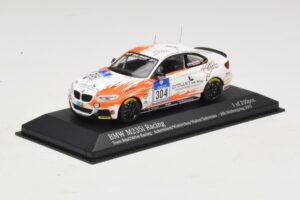 BMW M235i Team Rent2drive #304 Ackermann / Wishkirchen 24 Hours of Nurburgring 2015 Minichamps 1:43 437152504 Metall — Bild 2 von 4
