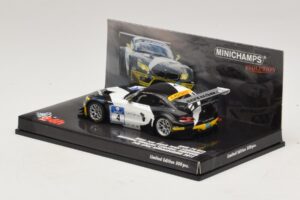 BMW Z4 GT3 Need for Speed Team #4 Hartung / Viebahn 24 Hours of Nürburgring 2011 Minichamps 1:43 437112904 Metall — Bild 3 von 5