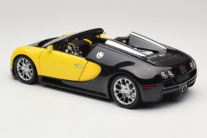 Bugatti Veyron Grand Sport Black Lemon Minichamps 1:18 100110831 Metall — Bild 7 von 8