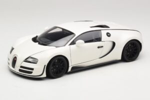 Bugatti Veyron Super Sport Weiß Minichamps 1:18 100110844 Metall