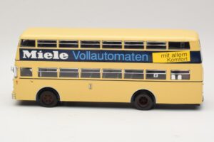 Bussing D2U Heckturen Miele Minichamps 1:43 439071086 Metall — Bild 3 von 6