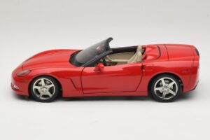 Chevrolet Corvette C6 Cabriolet Rot AUTOart 1:18 71221 Metall — Bild 4 von 8