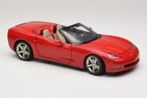 Chevrolet Corvette C6 Cabriolet Rot AUTOart 1:18 71221 Metall — Bild 6 von 8