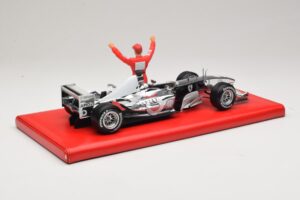 Ferrari F2004 #1 M. Schumacher Six Time World Champion 2004 Chrom Silber Hot Wheels 1:18 C7332 Metall — Bild 2 von 6