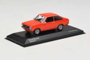 Ford Escort Mk2 Spanish Red Minichamps 1:43 400084100 Metall — Bild 2 von 4