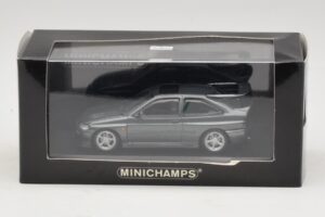 Ford Escort RS Cosworth Dunkelgrün Metallic Minichamps 1:43 430086300 Metall — Bild 4 von 4