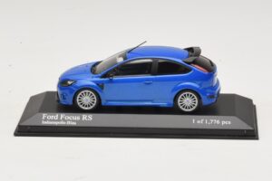 Ford Focus RS Mk2 Blau Metallic Minichamps 1:43 400088101 Metall