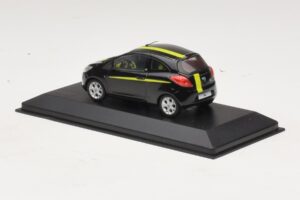 Ford Ka Mk2 Schwarz Gelb Minichamps 1:43 400088200 Metall — Bild 4 von 5