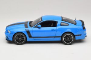 Ford Mustang Boss 302 S197 Blau Shelby Collectibles 1:18 25414S Metall — Bild 4 von 8