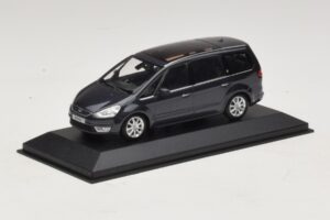 Ford S-Max Dark Grey Metallic Minichamps 1:43 400085400-P1 Metall — Bild 2 von 4