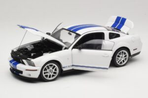 Ford Shelby Cobra GT500 Concept Weiß mit Blauem Streifen AUTOart 1:18 73052 Metall — Bild 2 von 8