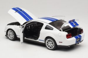 Ford Shelby Cobra GT500 Concept Weiß mit Blauem Streifen AUTOart 1:18 73052 Metall — Bild 5 von 8