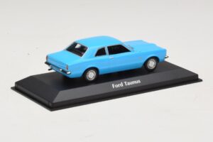 Ford Taunus TC Coupé Hellblau Maxichamps 1:43 940081301 Metall — Bild 2 von 4