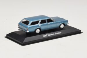 Ford Taunus TC Turnier Blue Metallic Maxichamps 1:43 940081311 Metall — Bild 2 von 4