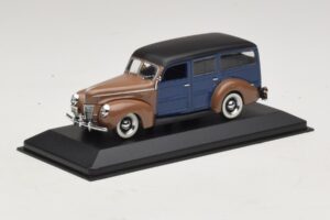 Ford V8 De Luxe Woody Station Wagon Braun Blau Minichamps 1:43 400082112 Metall — Bild 2 von 4