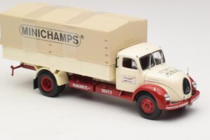 Magirus-Deutz S 7500 Jupiter Pritschenwagen Weiß Rot Minichamps 1:43 439141022 Metall — Bild 4 von 6