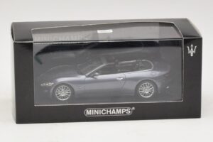 Maserati GranCabrio Grau Metallic Minichamps 1:43 400123931 Metall — Bild 4 von 4