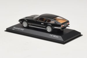 Maserati Indy Schwarz Minichamps 1:43 437123121 Metall — Bild 3 von 4