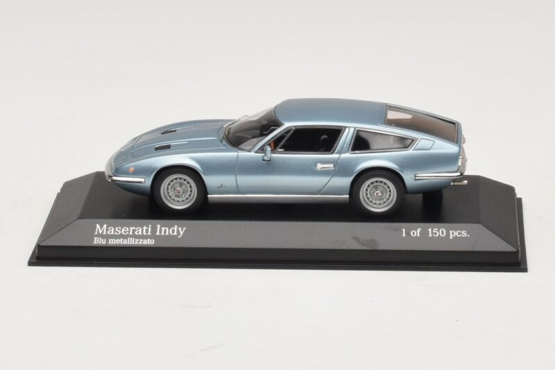 Maserati Indy Blue Metallic Minichamps 1:43 437123122 Metall