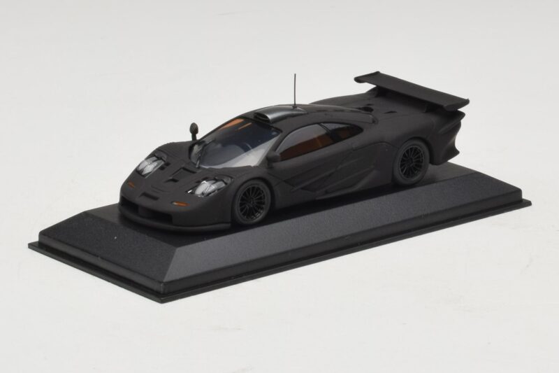 McLaren F1 GTR Longtail Schwarz Matt 1997 Minichamps 1:43 MCLAREN010 Metall