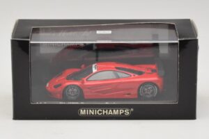 McLaren F1 GTR Prototype World Special Rot Minichamps 1:43 MCLAREN007 Metall — Bild 4 von 4