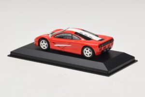 McLaren F1 Rot Mit Weißen Streifen Minichamps 1:43 MCLAREN005 Metall — Bild 2 von 4
