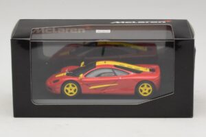 McLaren F1 Rot Mit Gelben Streifen Minichamps 1:43 MCLAREN006 Metall — Bild 4 von 4