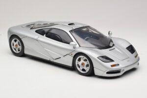 McLaren F1 Silber Minichamps 1:12 530133123 Metall — Bild 6 von 8