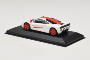 McLaren F1 Weiß Mit Roten Streifen Minichamps 1:43 MCLAREN003 Metall — Bild 2 von 4