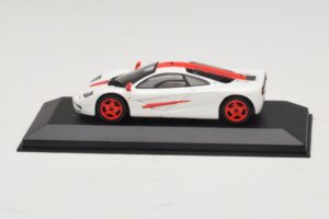 McLaren F1 Weiß Mit Roten Streifen Minichamps 1:43 MCLAREN003 Metall — Bild 4 von 4